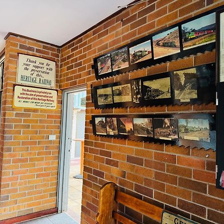 A Railway Lodge Тари Экстерьер фото