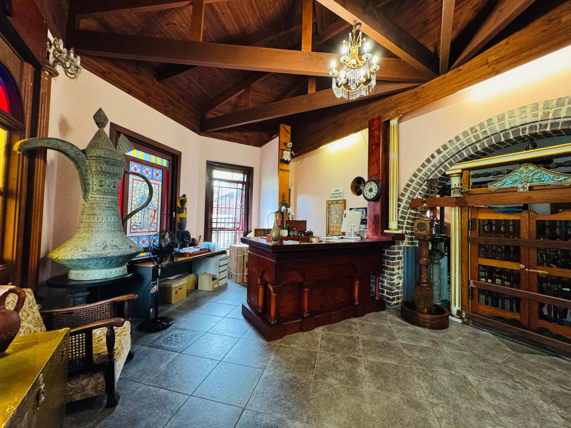 A Railway Lodge Тари Экстерьер фото